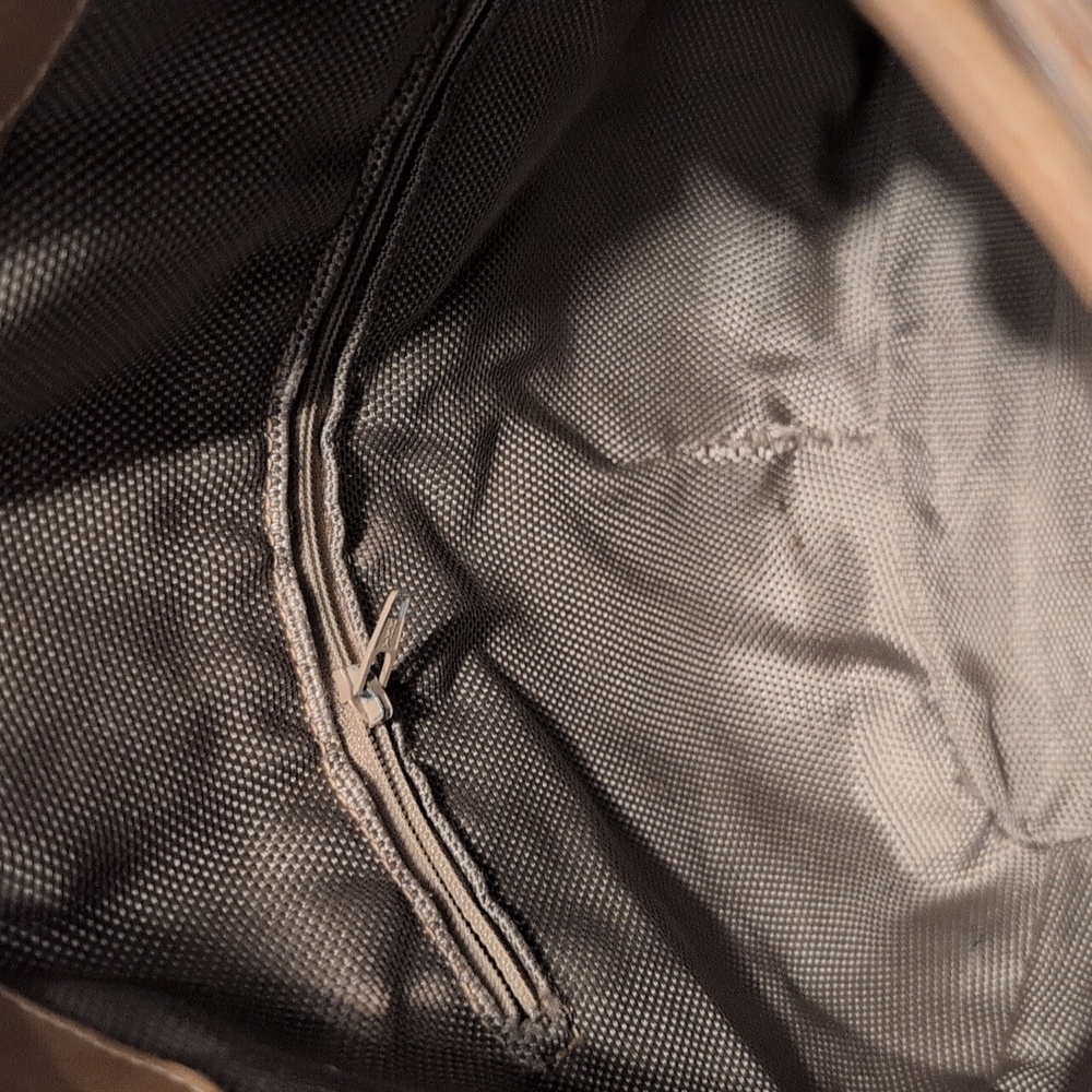 Authentic Gucci Tan Monogram Drawstring Shoulder … - image 6